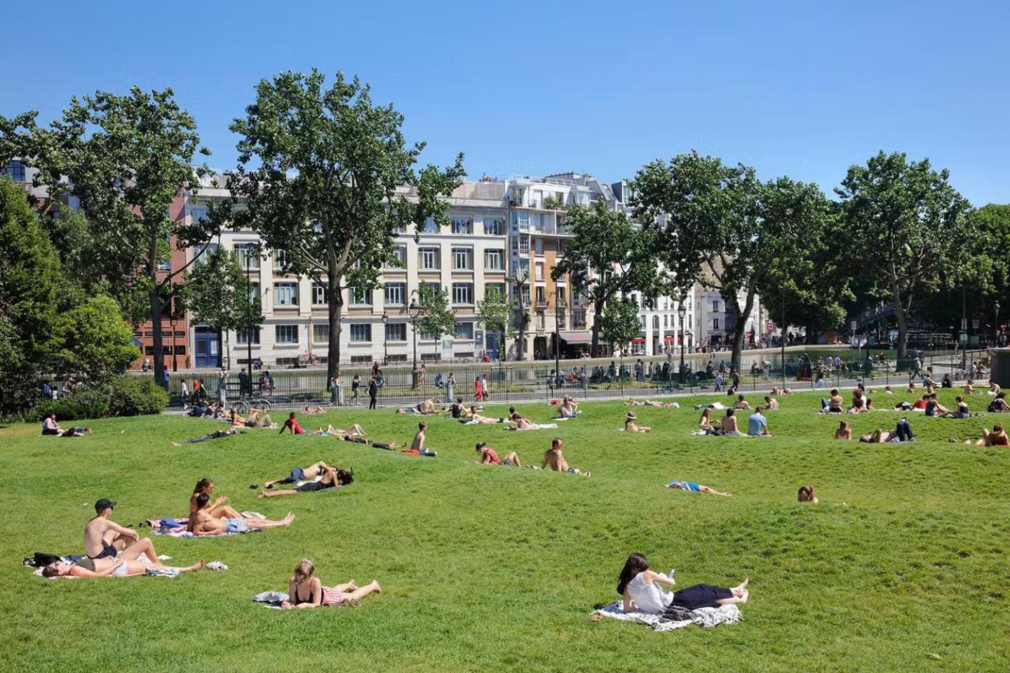Paradis Du Canal St-Martin Et Jardin Villemin Paris Bagian luar foto